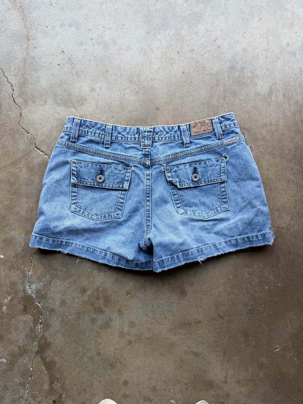 2000s flap pocket jorts - W Sz 32”