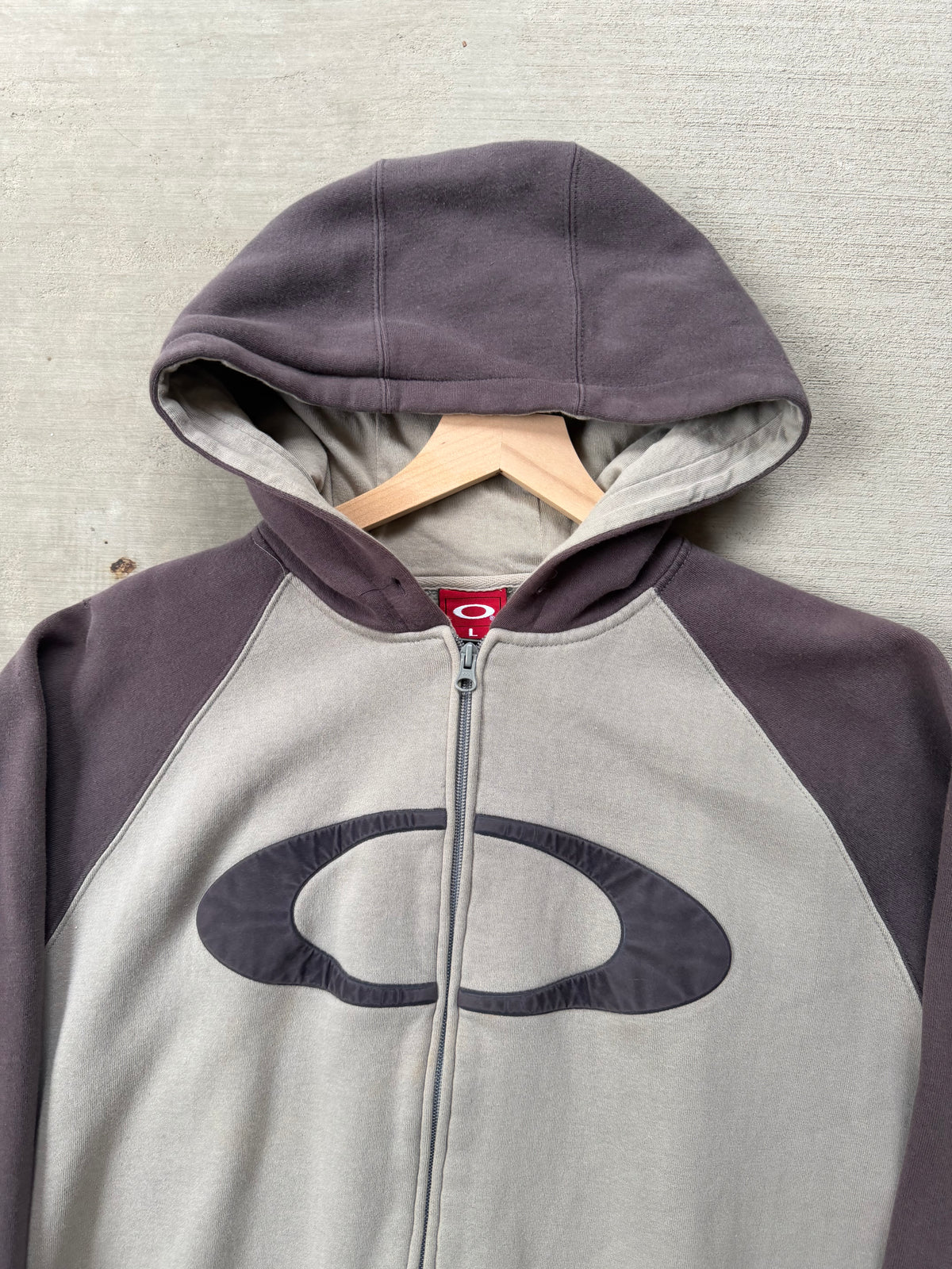 2000s Oakley Software center logo zip up - L