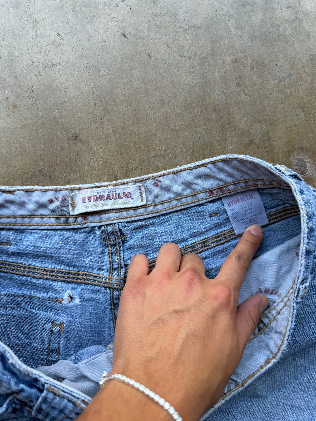 2000s flap pocket jorts - W Sz 32”