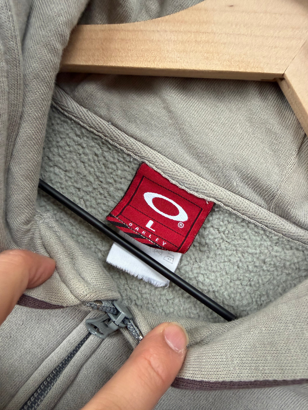 2000s Oakley Software center logo zip up - L