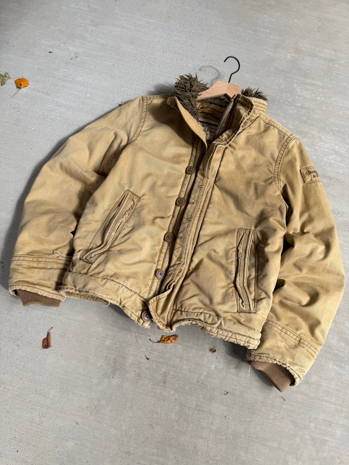 2000s tan Abercrombie Adirondack jacket - S