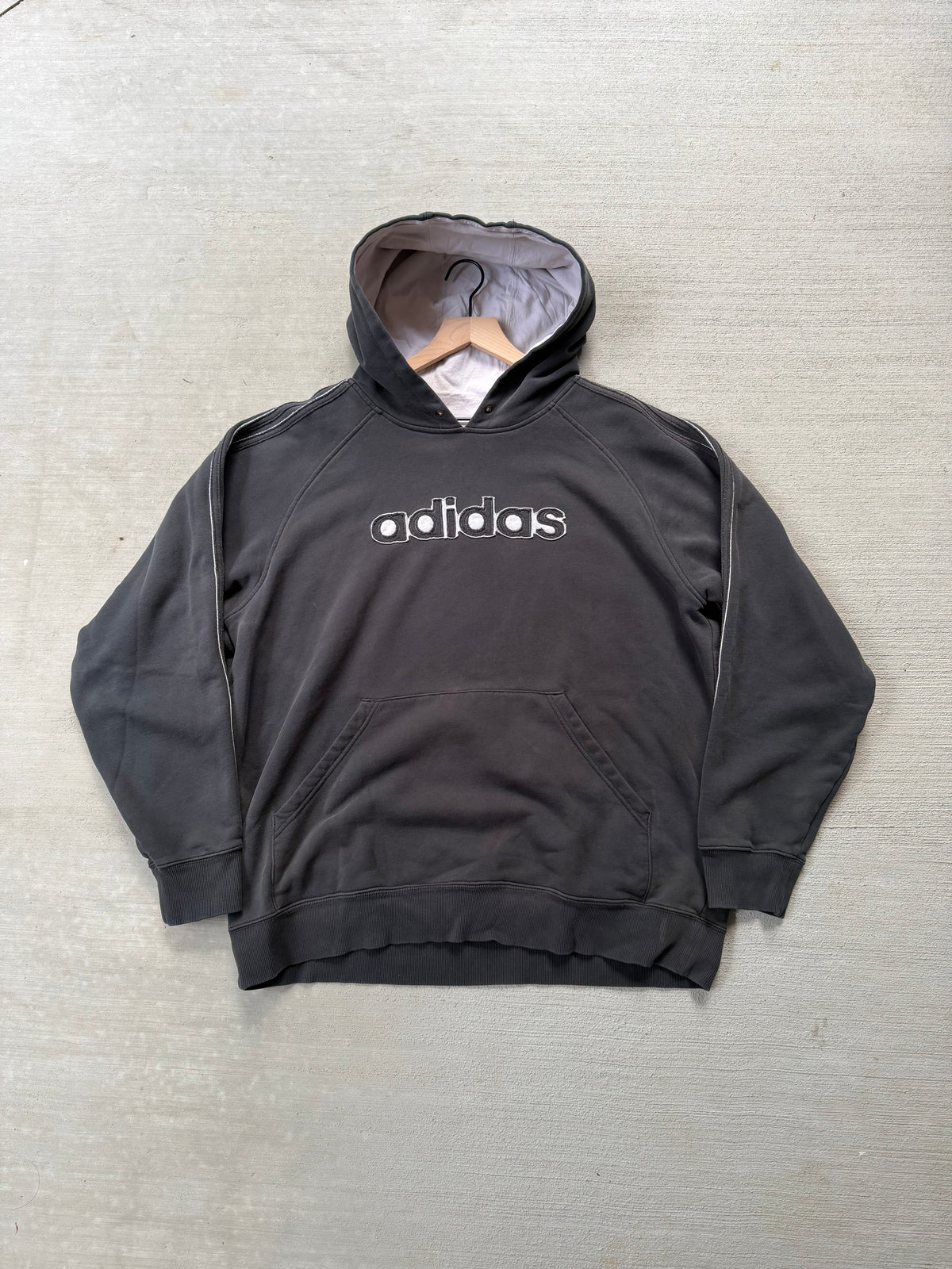 2000s Adidas raglan striped hoodie - L