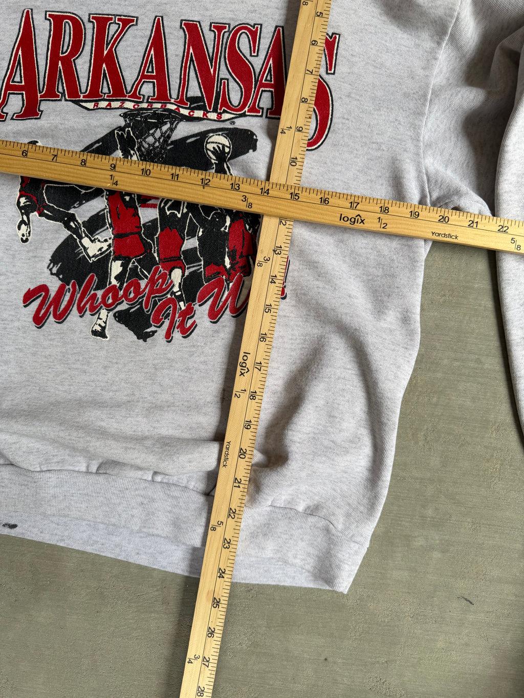 90s Arkansas basketball crewneck - S
