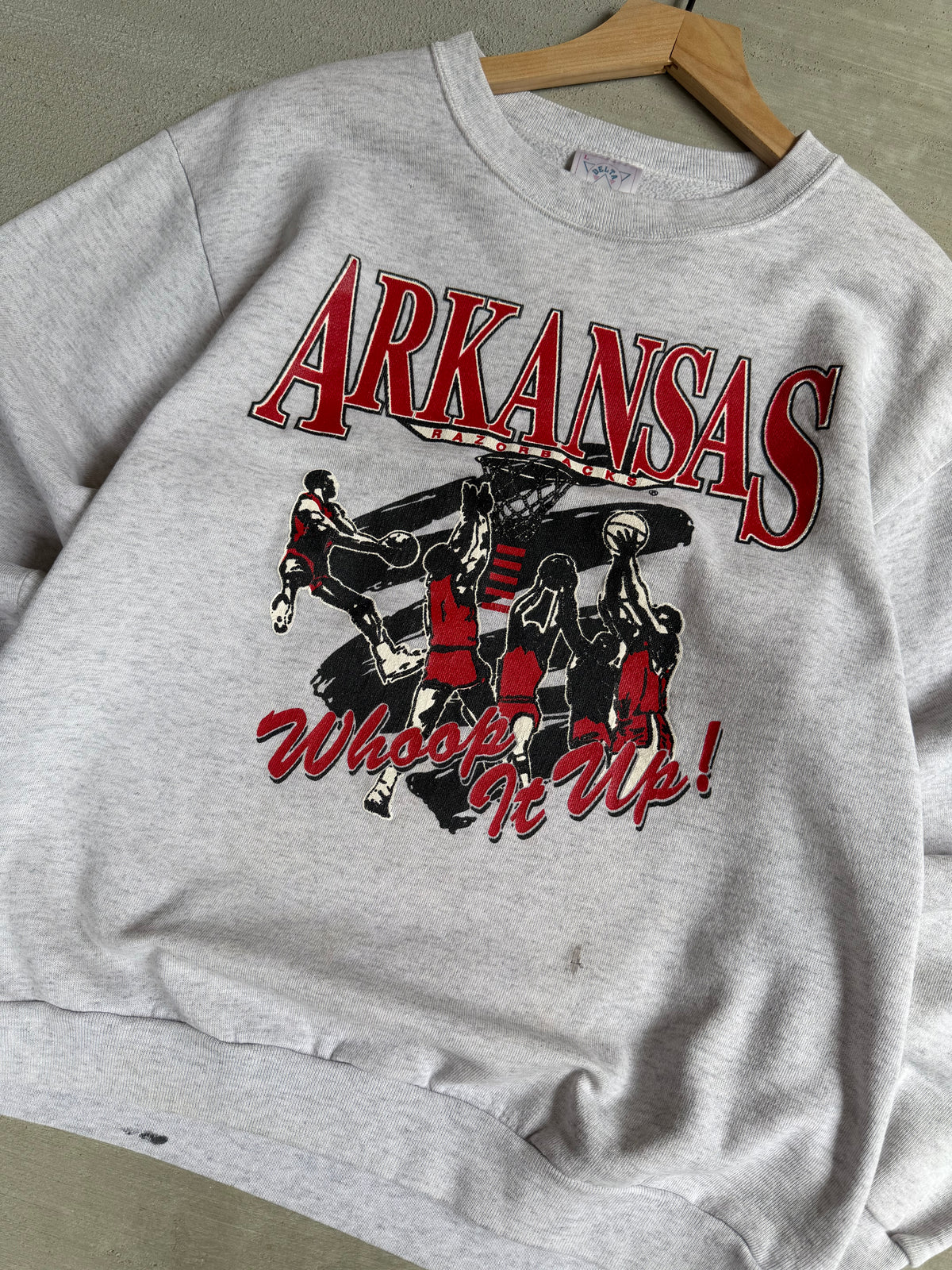 90s Arkansas basketball crewneck - S