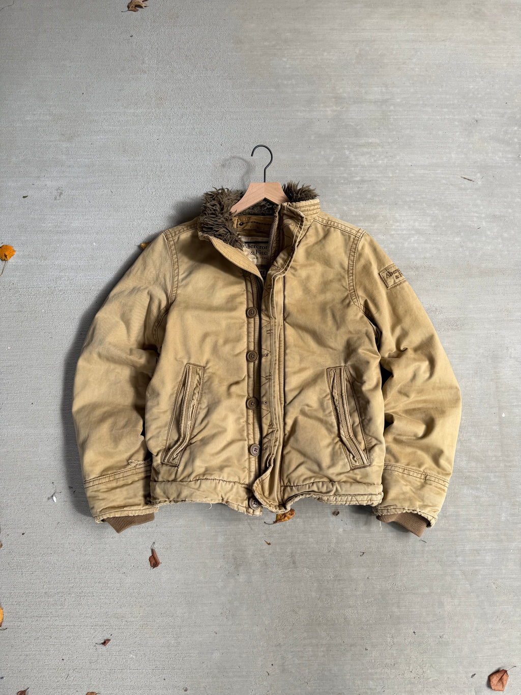 2000s tan Abercrombie Adirondack jacket - S