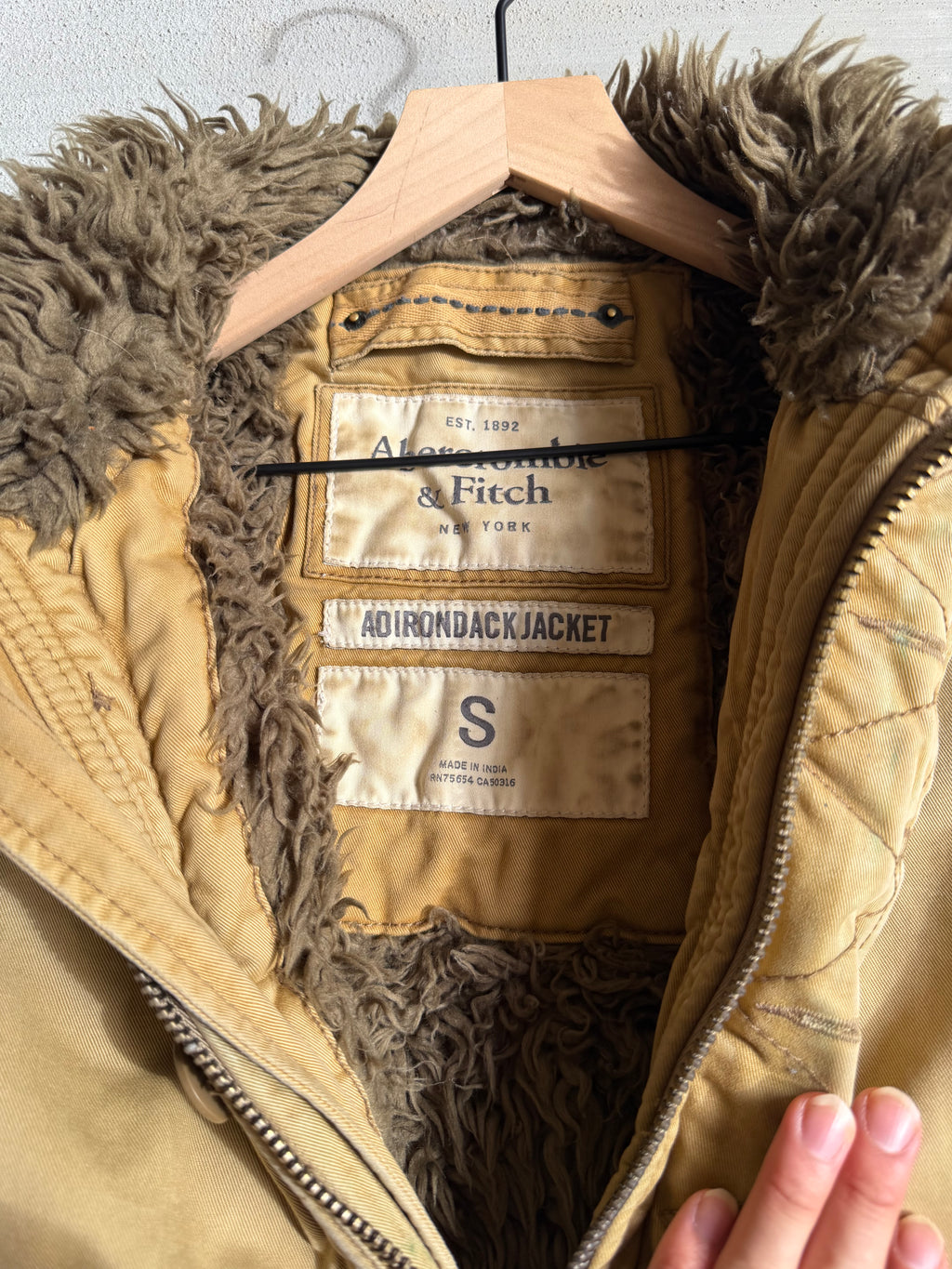 2000s tan Abercrombie Adirondack jacket - S