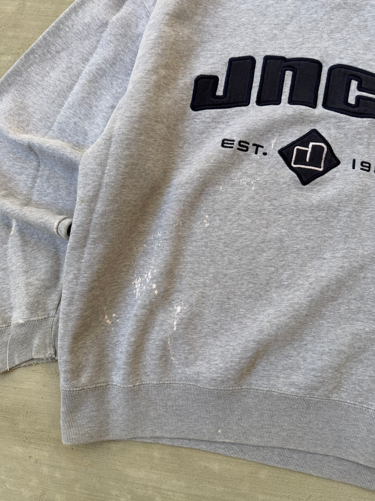 2000s JNCO crewneck distressed - L