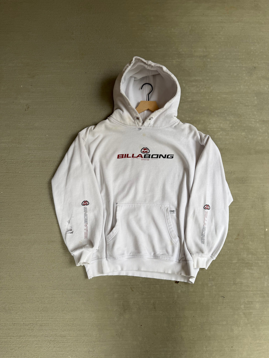 2000s distressed billabong triple hit hoodie - M