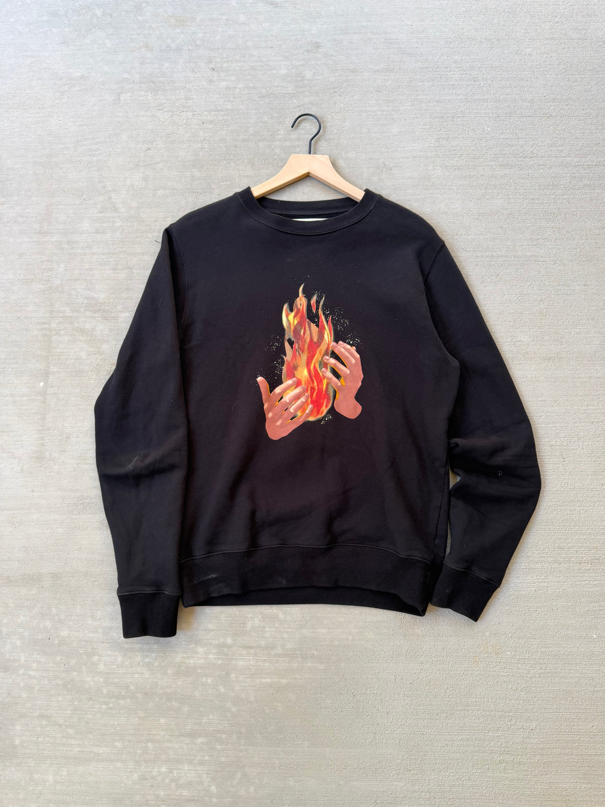Off-white fire hands crewneck - S