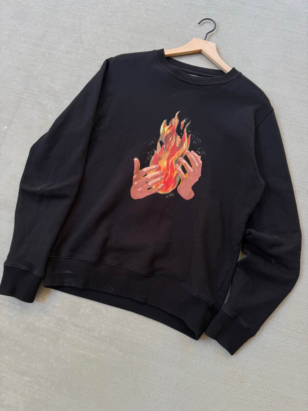 Off-white fire hands crewneck - S