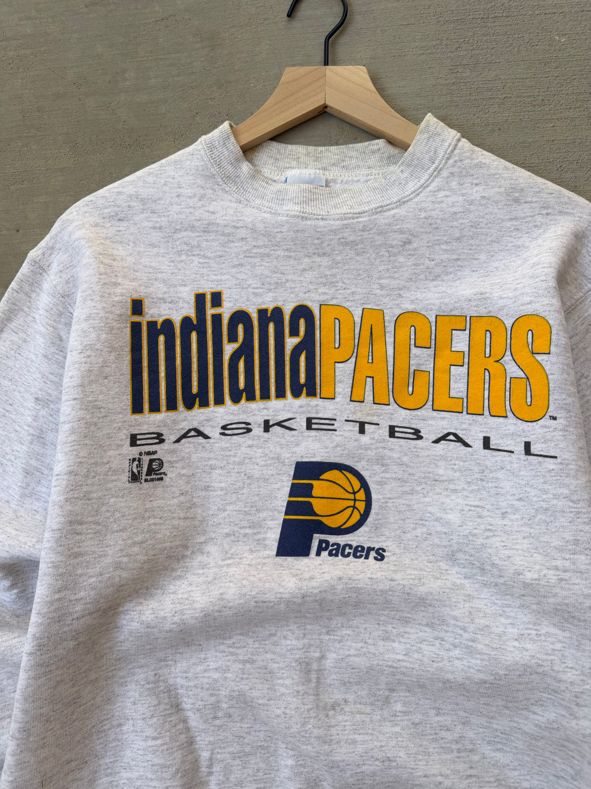 90s Indiana Pacers basketball Crewneck - M