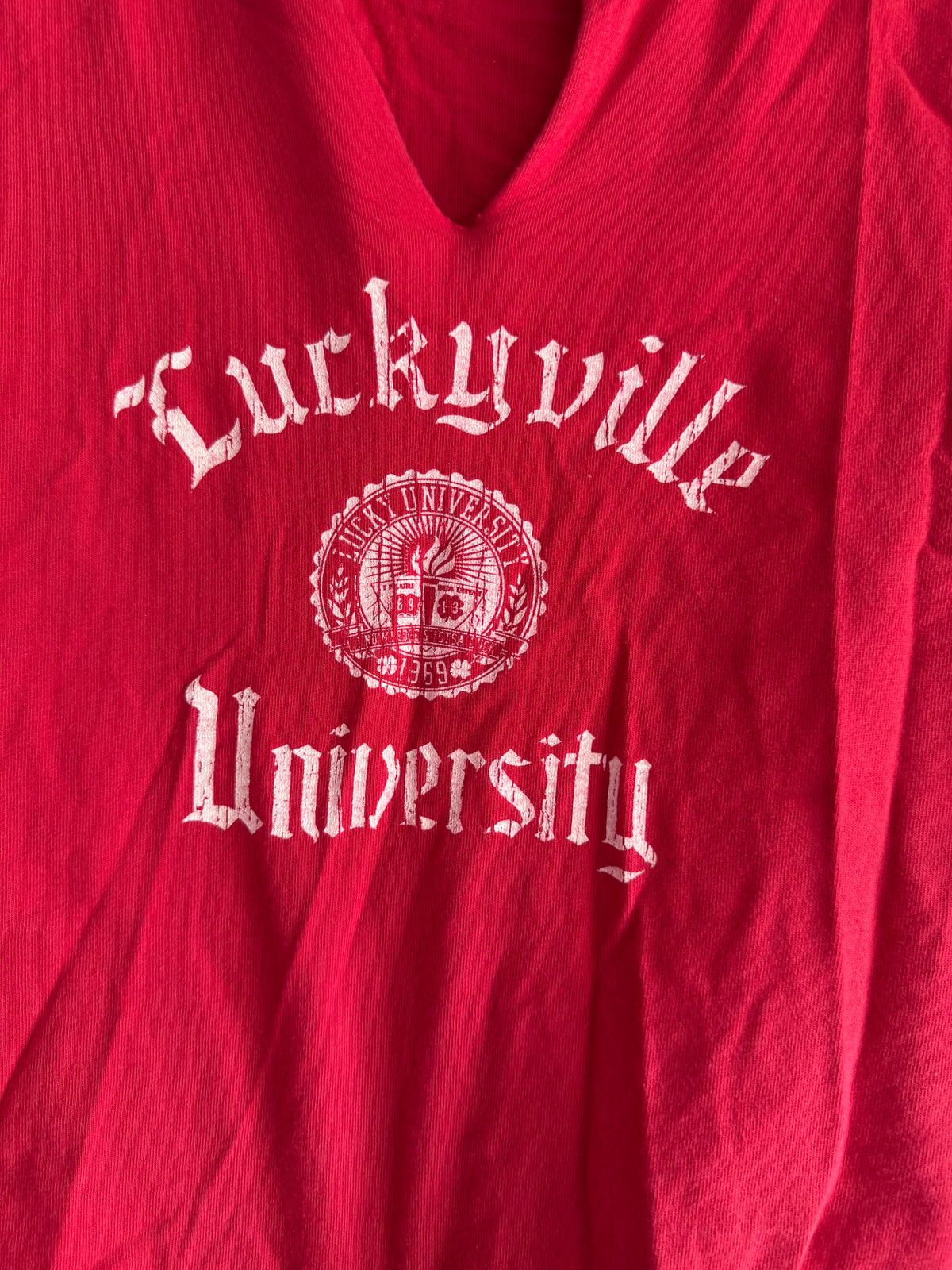 2000s Luckyville university v neck tank top shirt - S