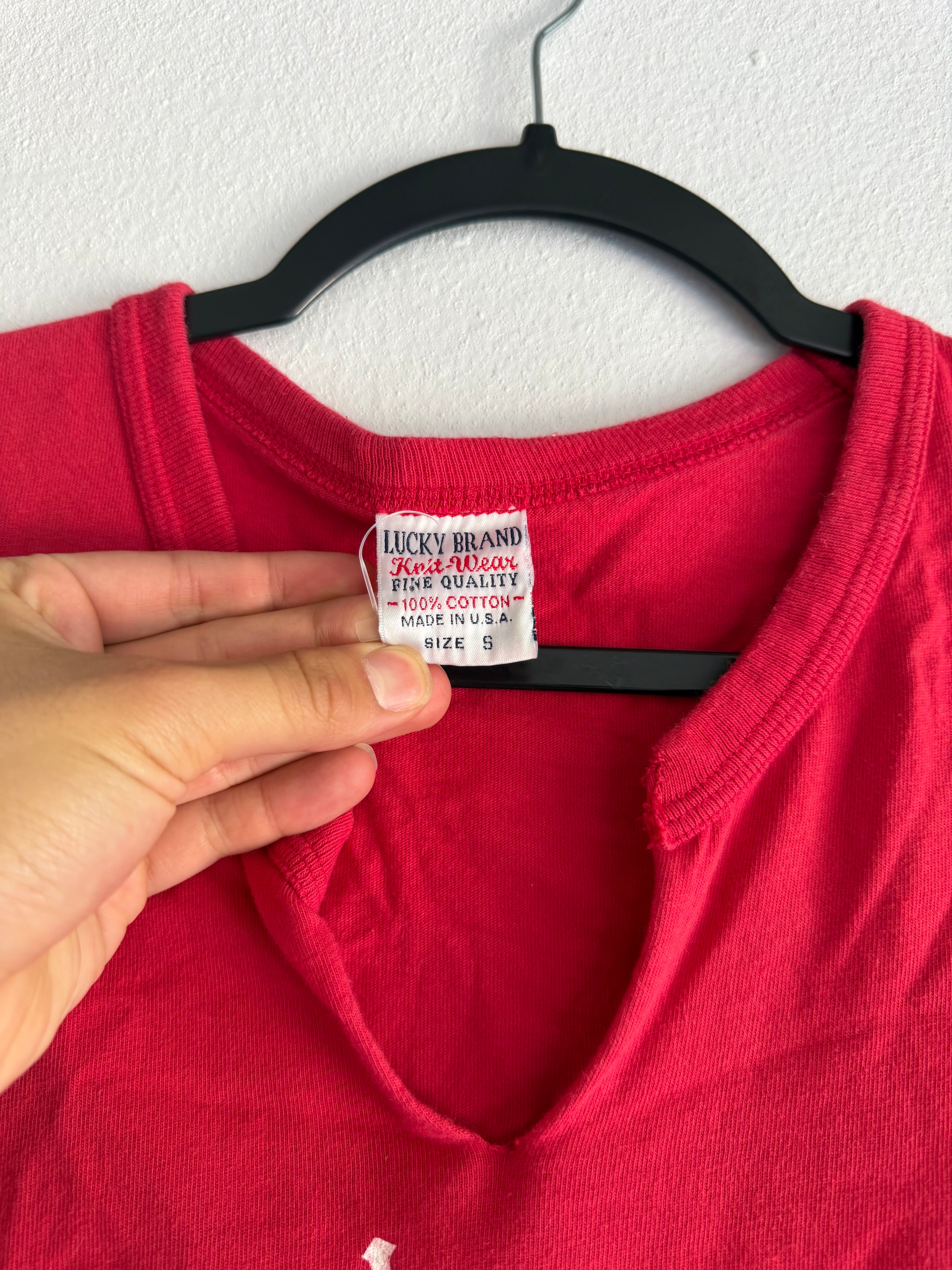 2000s Luckyville university v neck tank top shirt - S