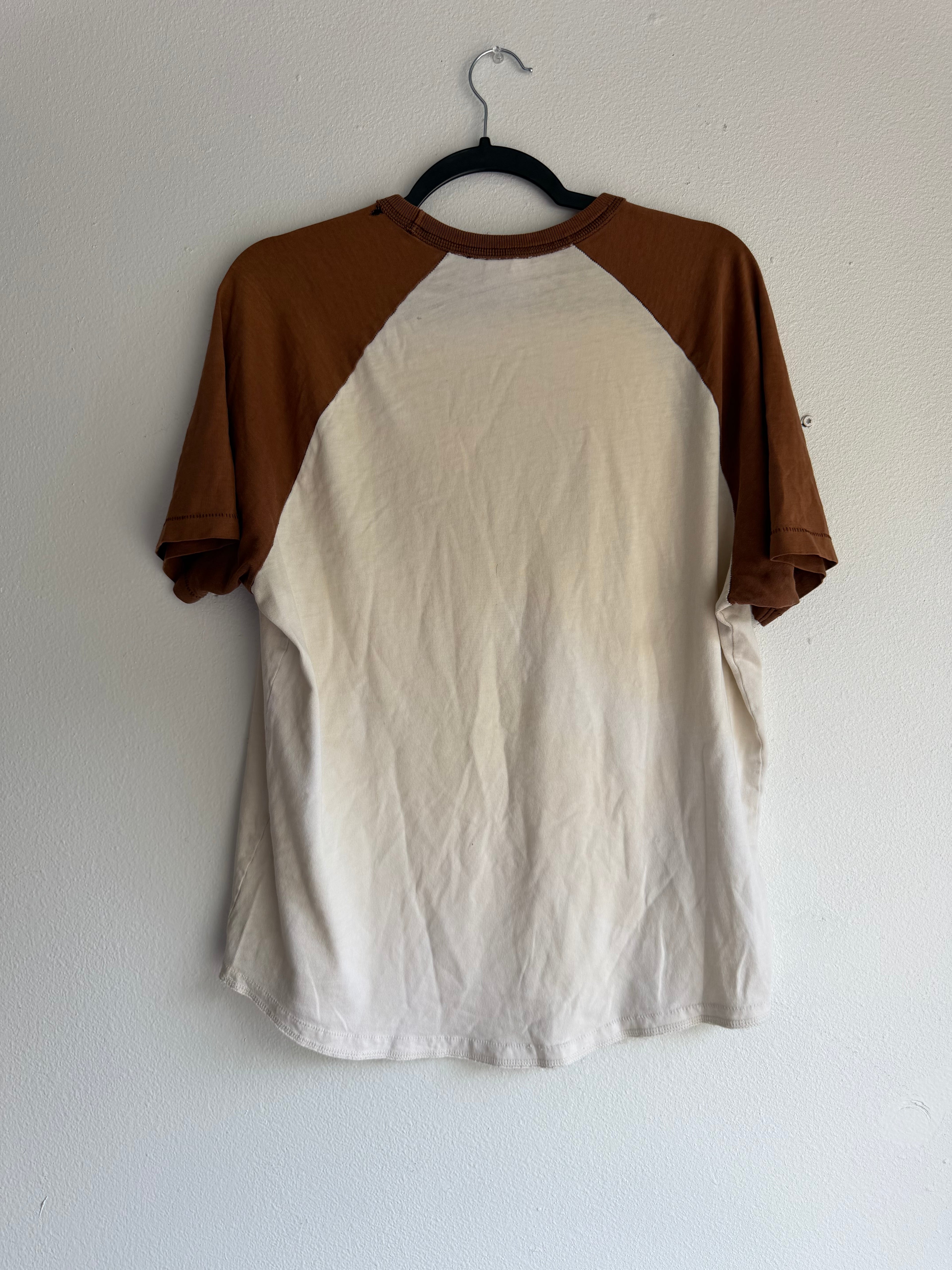 2000s Holister tee