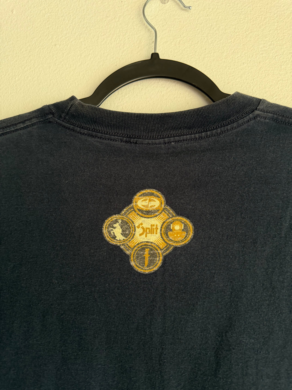 2000s split skater tee
