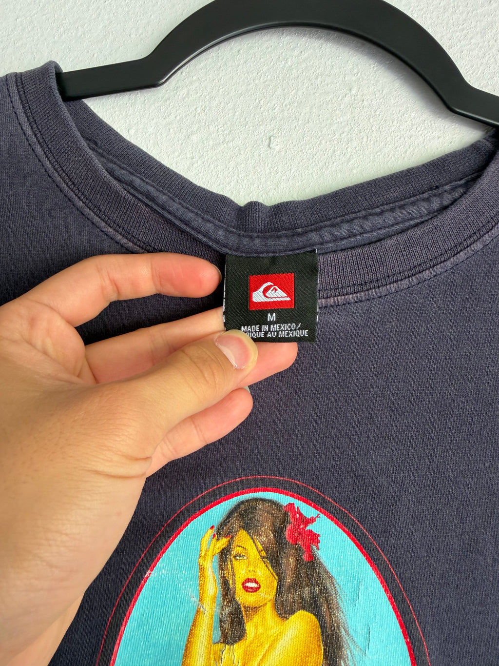2000s quiksilver hula girl tee - M