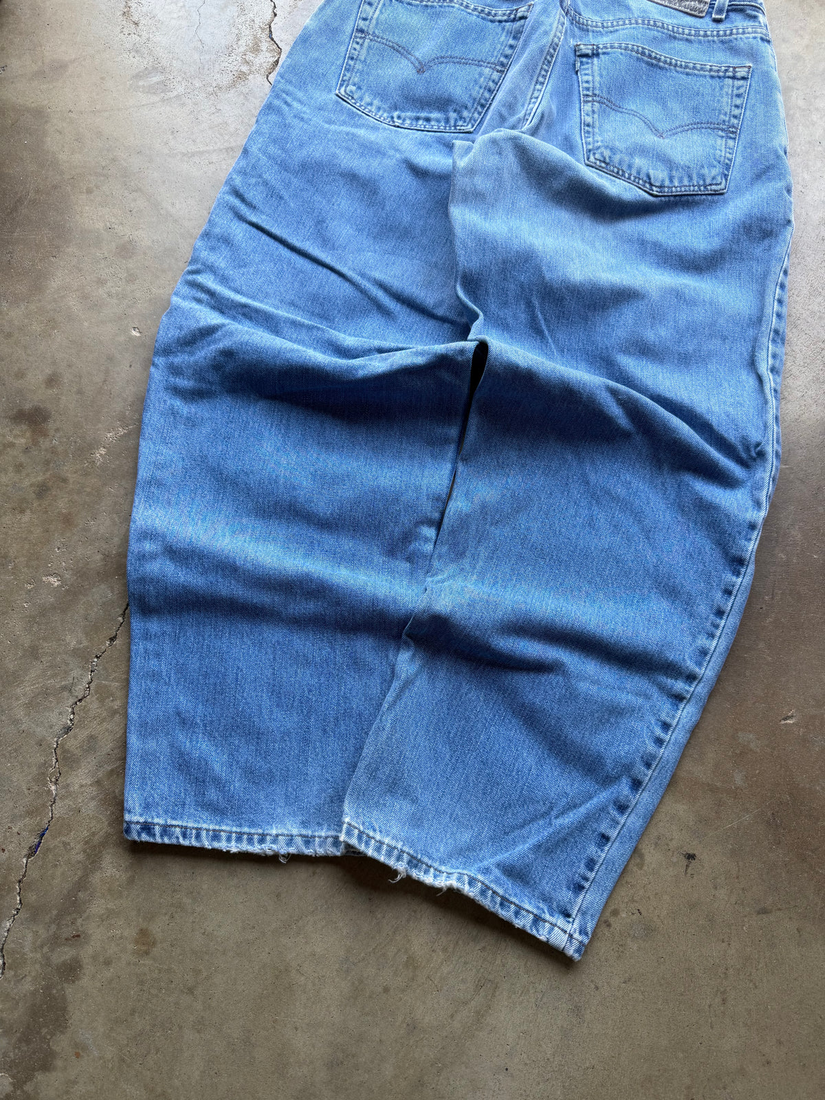 Vintage Levi's SilverTab Baggy Jeans - 34
