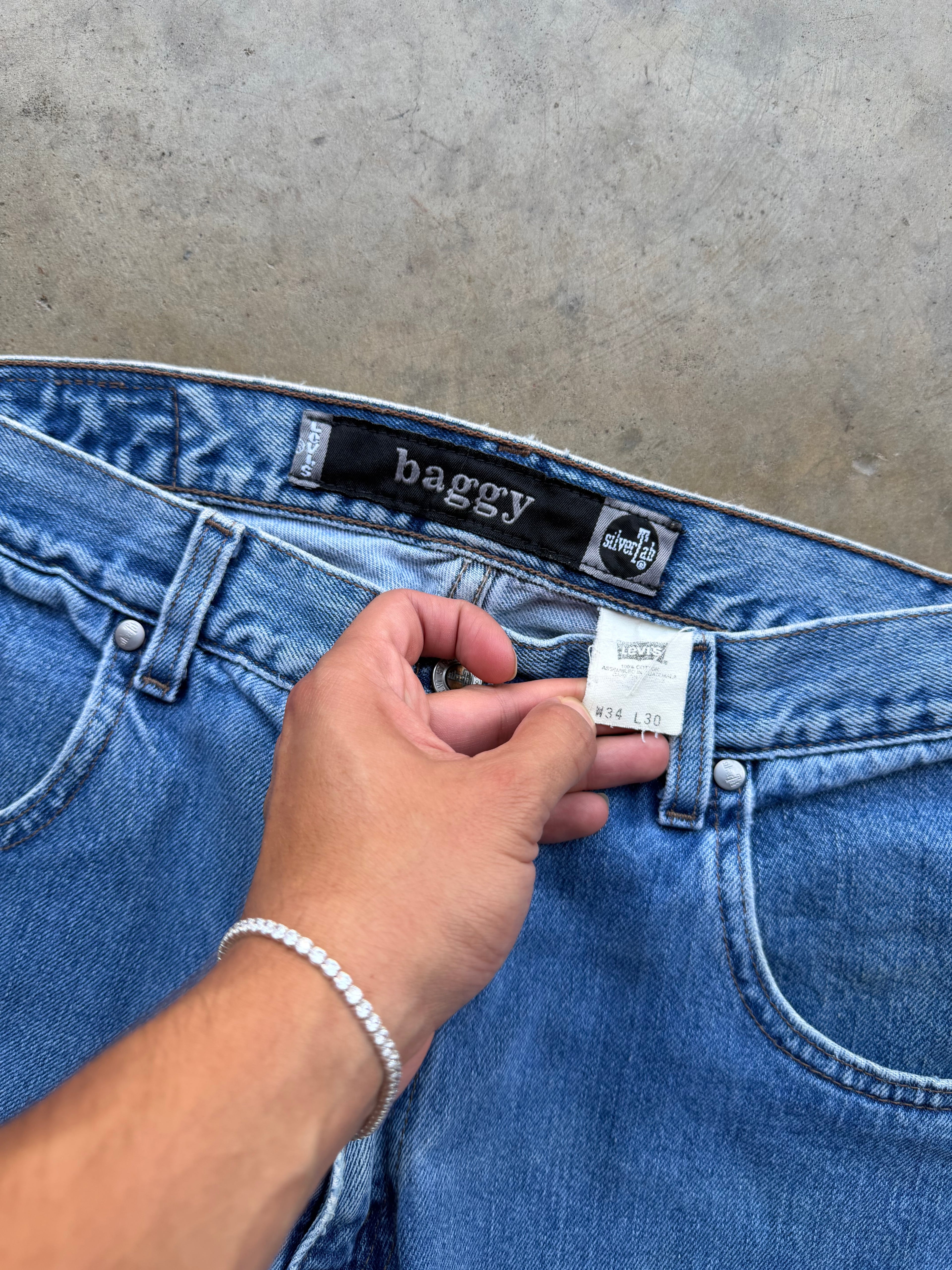 Vintage Levi's SilverTab Baggy Jeans - 34