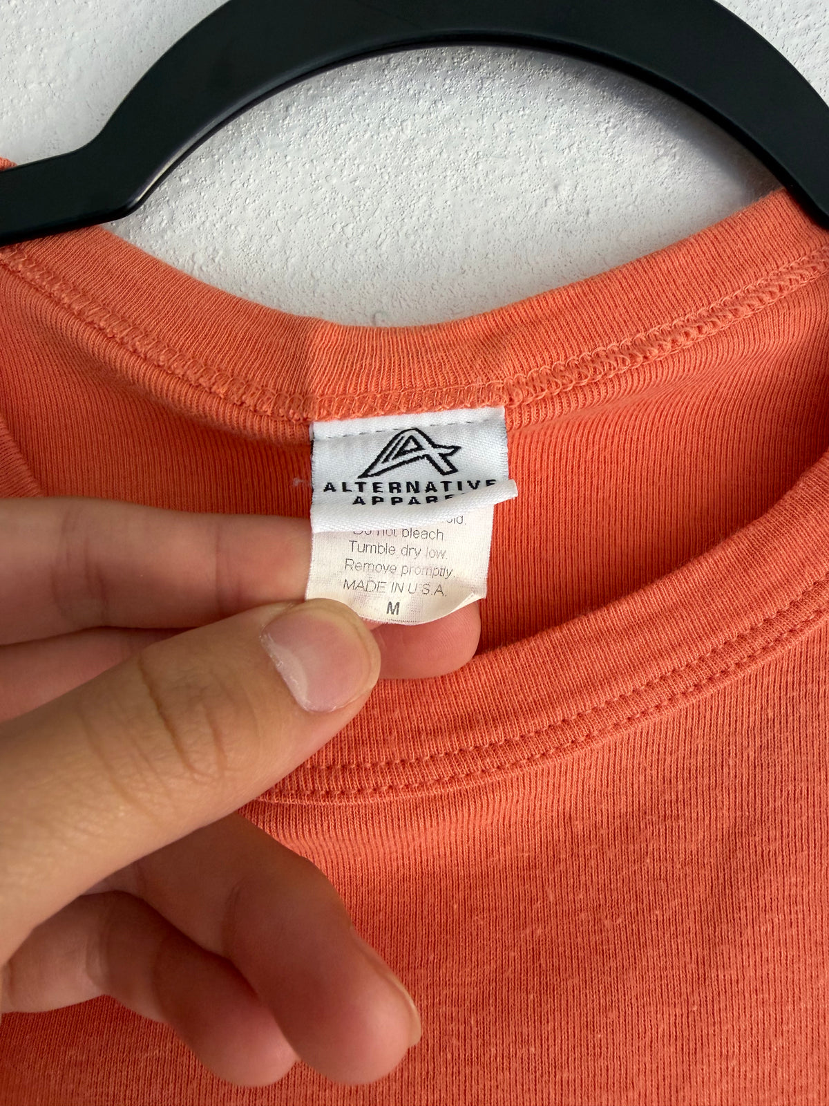 2000s hooter baby tee - M