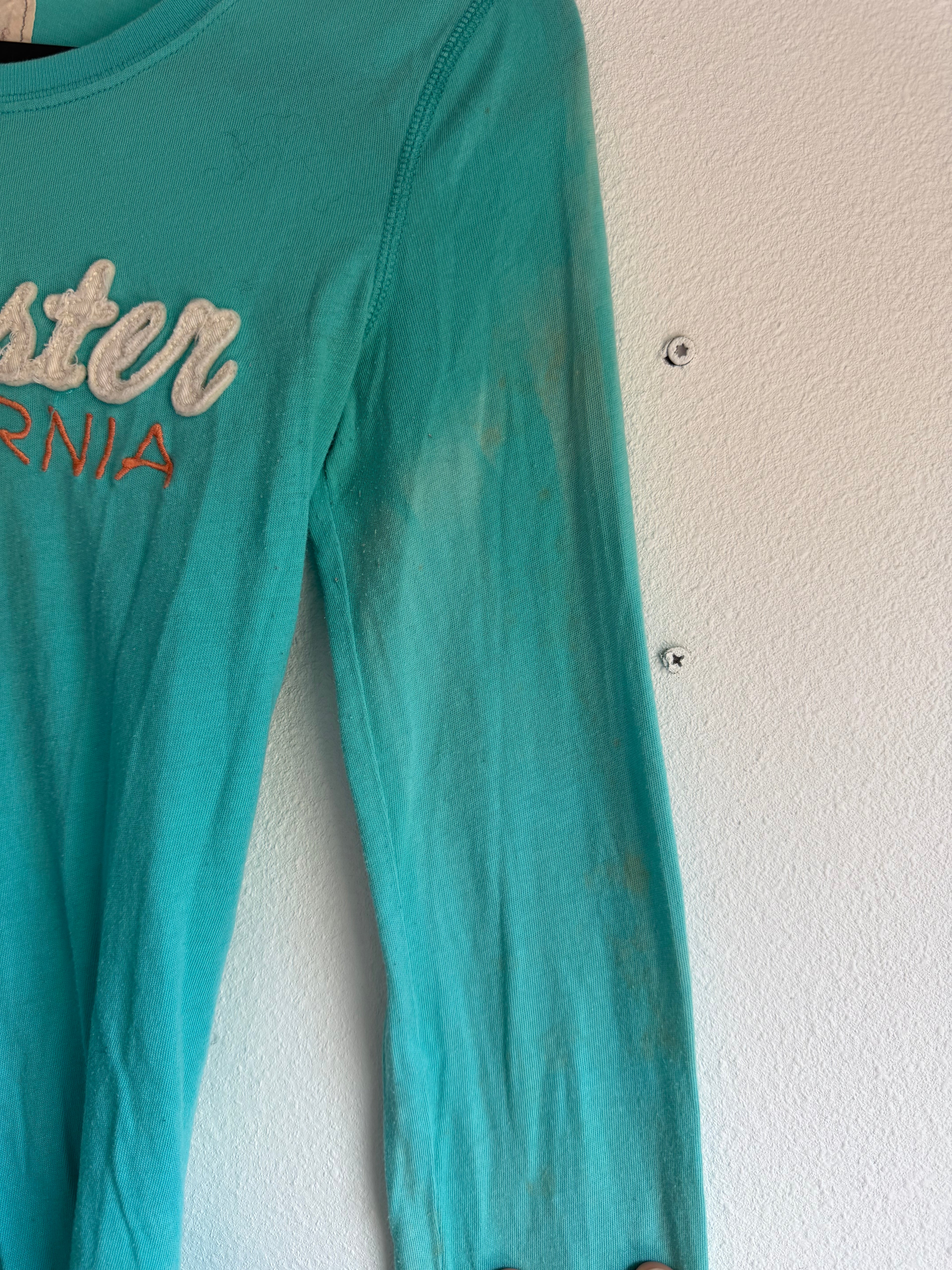 2000s Hollister long sleeve top- M