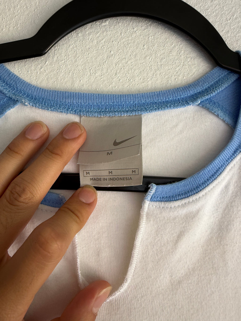 2000s Nike athletics v neck top - M
