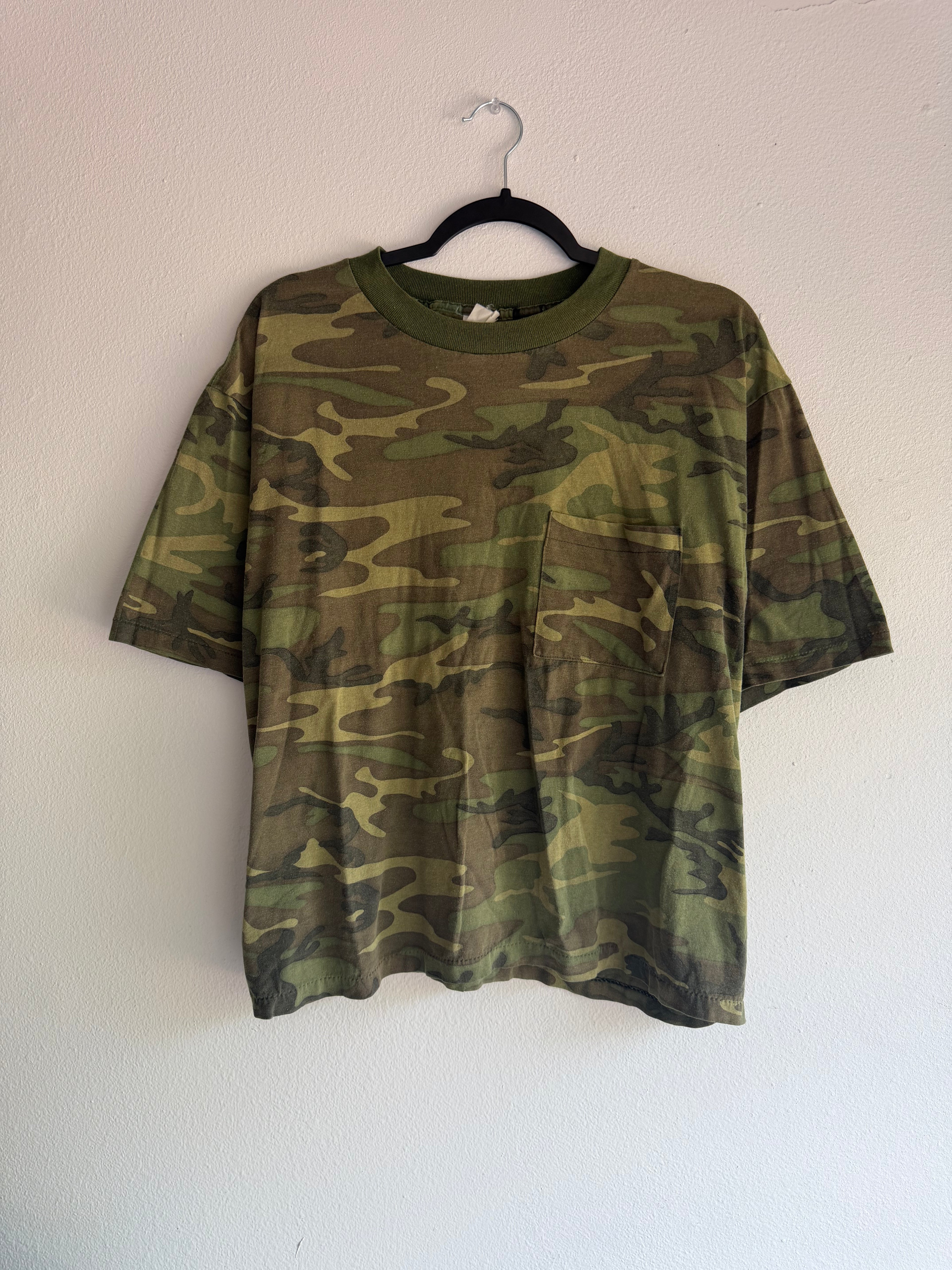Vintage Boxy Camo Shirt - M