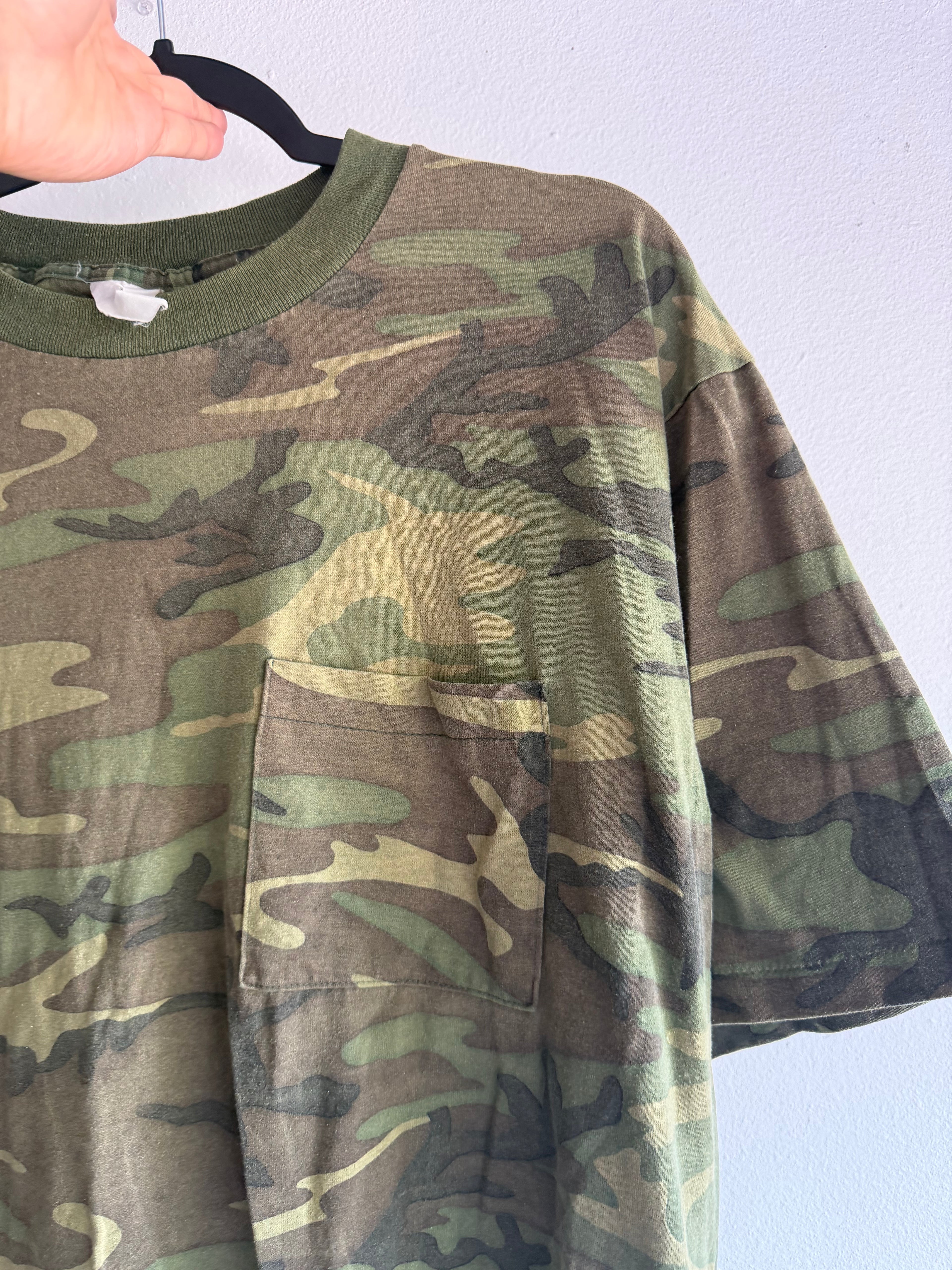 Vintage Boxy Camo Shirt - M